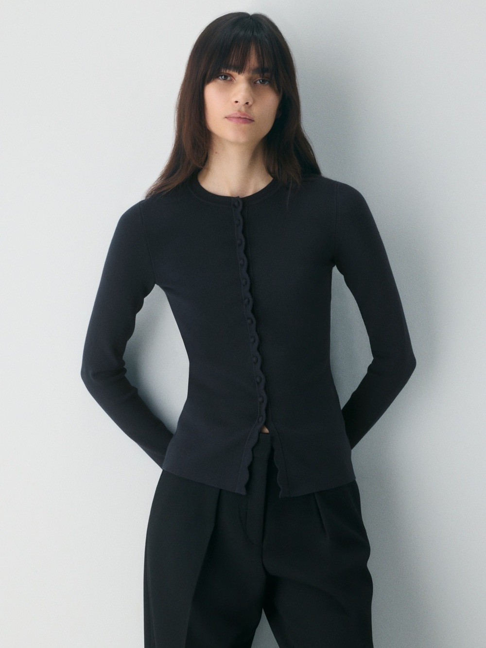 Aritzia Wilfred ‘Shelly’ Button Scalloped Cardigan - Women’s Large, Navy
